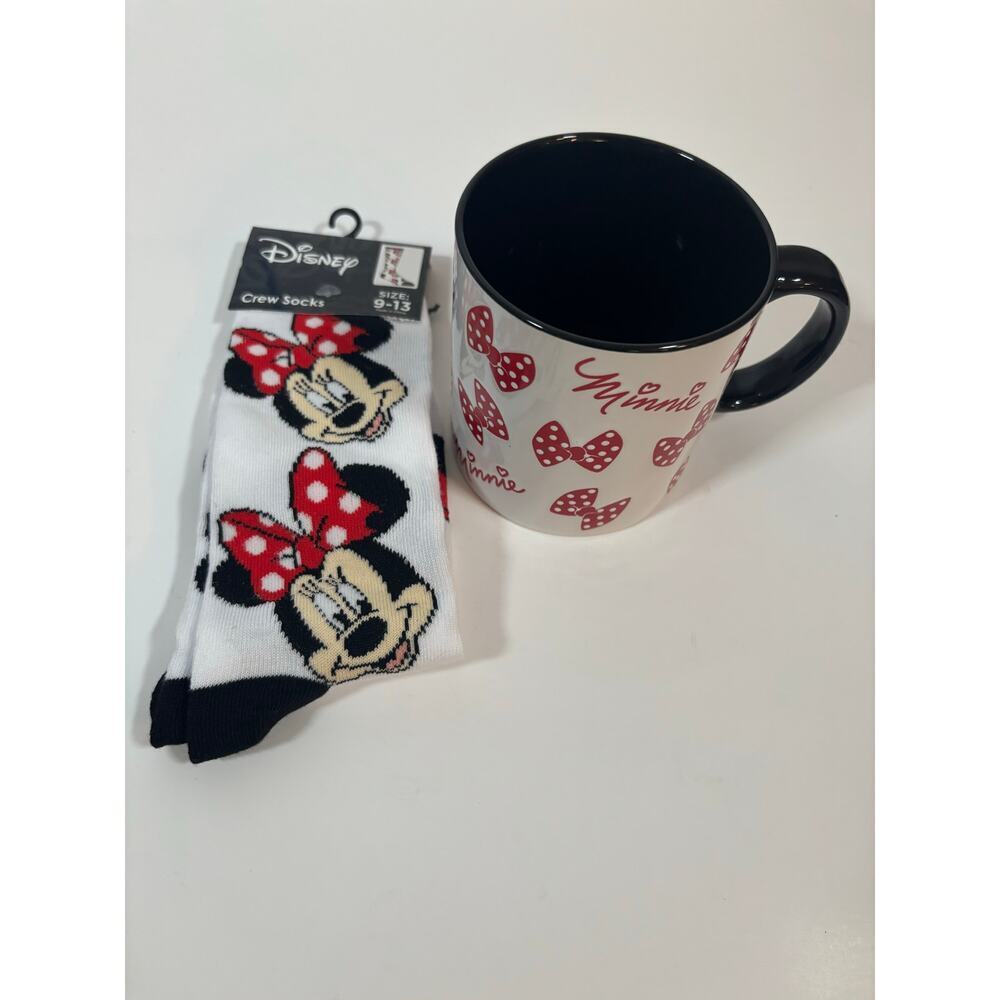 Disney Minnie Mouse Mug & Crew Socks Gift Set – White/Red/Black - Picture 2 of 8